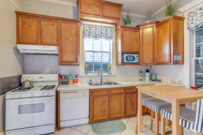 Coastal Galveston Studio about 1 Mi to Beach!